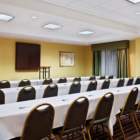 Holiday Inn Express Richmond-Brandermill-Hull Street By Ihg Buitenkant foto