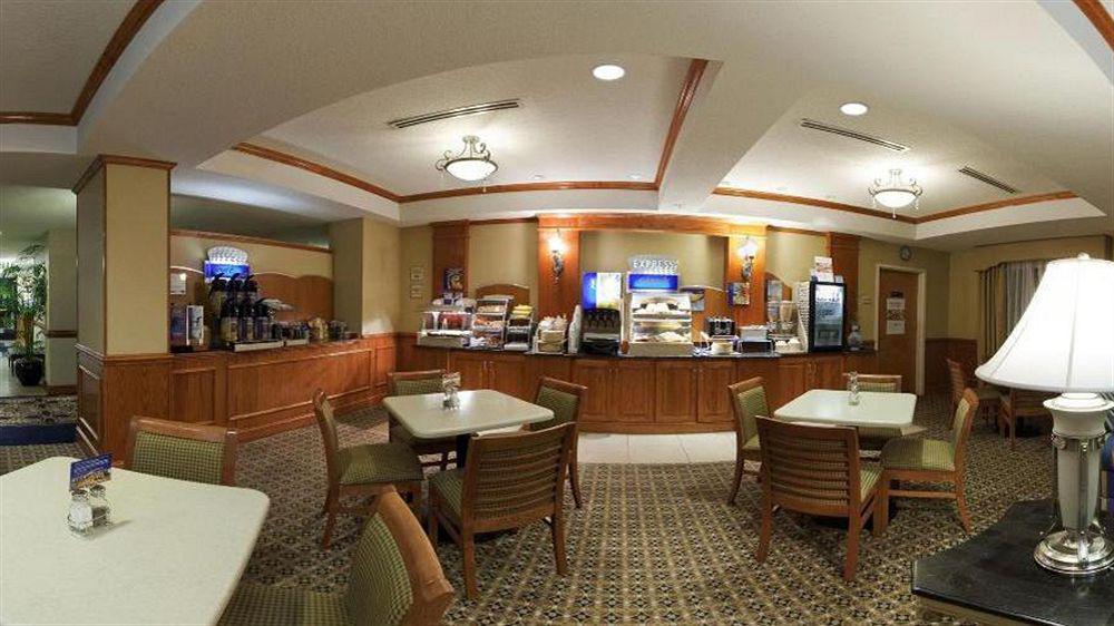Holiday Inn Express Richmond-Brandermill-Hull Street By Ihg Buitenkant foto