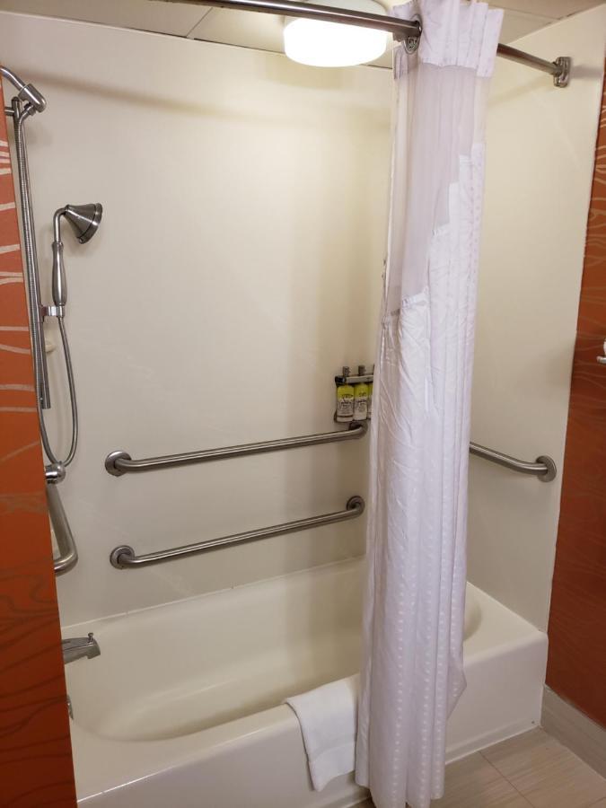 Holiday Inn Express Richmond-Brandermill-Hull Street By Ihg Buitenkant foto