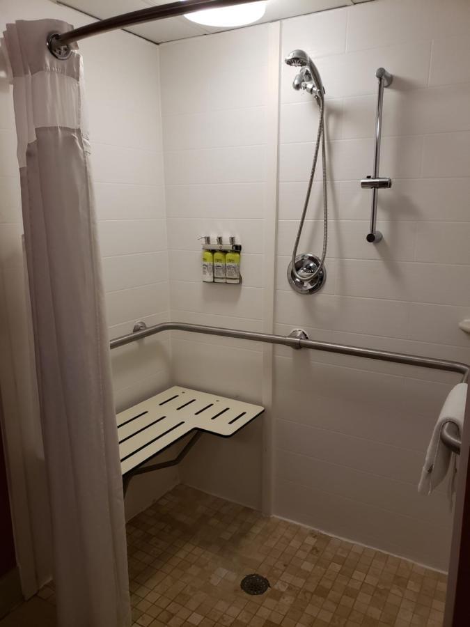 Holiday Inn Express Richmond-Brandermill-Hull Street By Ihg Buitenkant foto